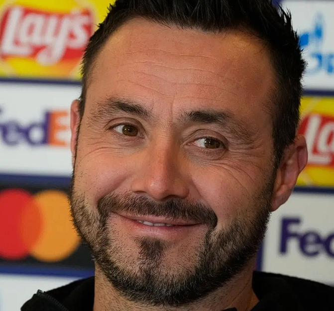 热刺换帅风波:德泽尔比成焦点,保级重任在肩